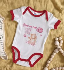 BK Kids Kişiye Özel Beni En Çok Dayım Sever Tasarımlı Kırmızı Bebek Body Zıbın-1