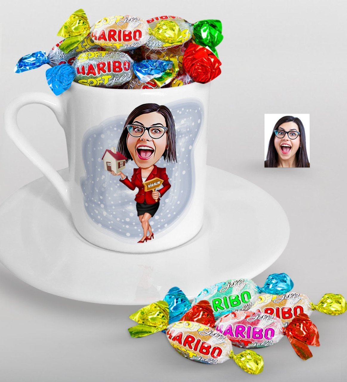 Kişiye Özel Bayan Emlakçı Karikatürlü Türk Kahvesi Fincanı ve Haribo Şeker Hediye Seti-2