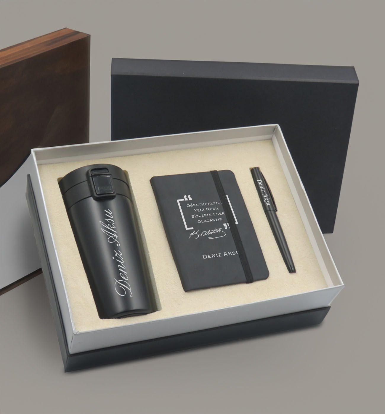 BK Gift Vip Kutuda Kişiye Özel Öğretmenler Günü Tasarımlı Defter & Metal Roller Kalem & Çelik Termos Hediye Seti- 2, Öğretmene Hediye, Öğretmenler Günü