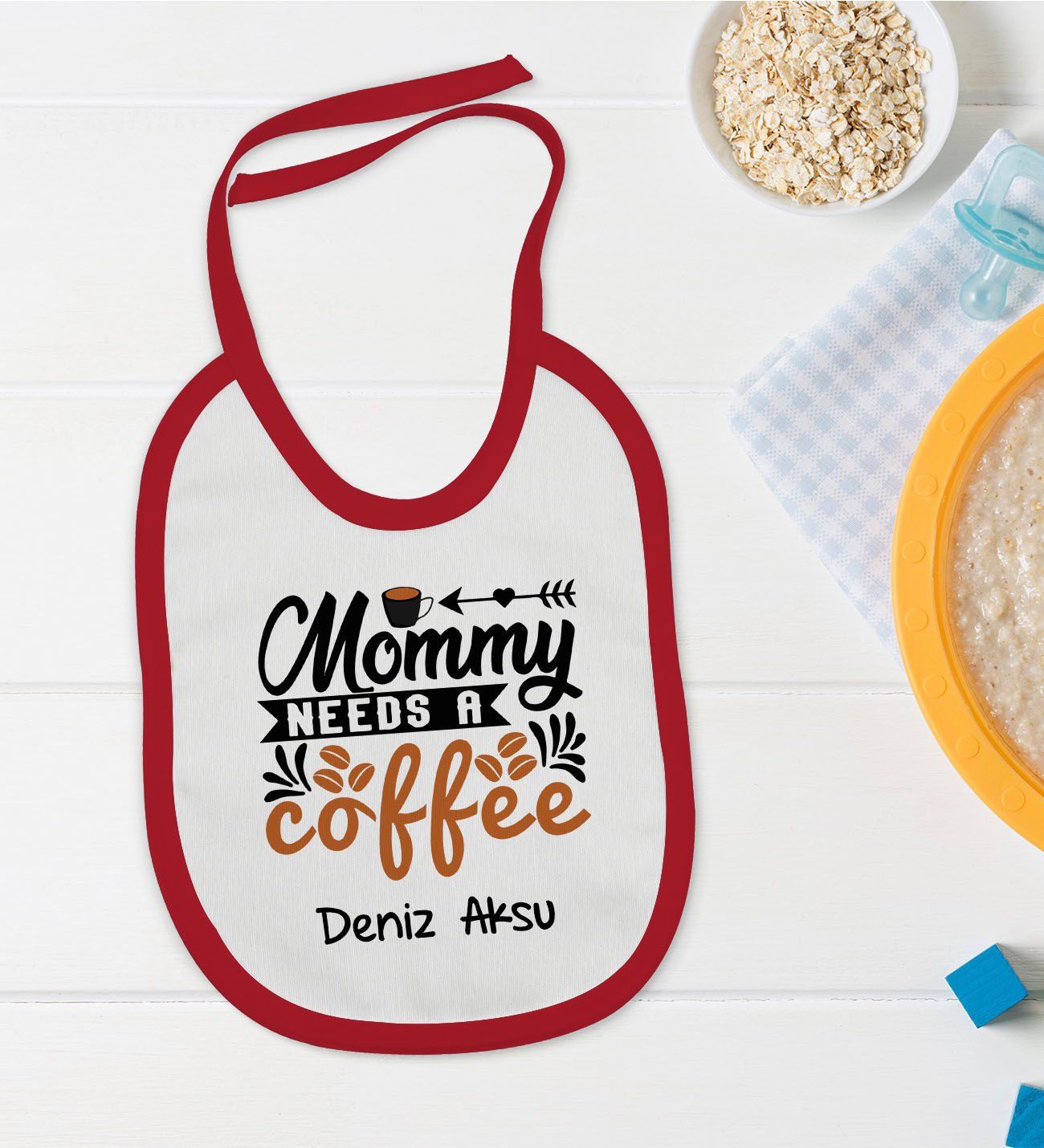 BK Kids Kişiye Özel Mommy Needs a Coffee Tasarımlı Kırmızı Bebek Mama Önlüğü-1