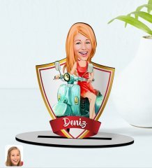 Kişiye Özel İsimli Kadın Karikatürlü Ahşap Biblo Model-24