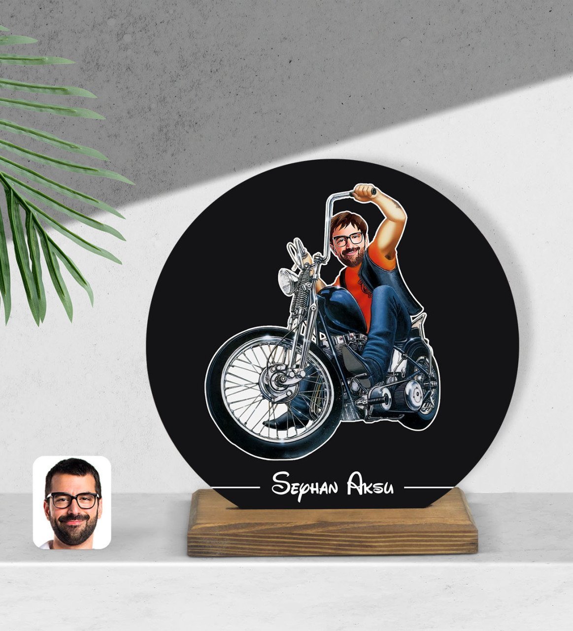 Kişiye Özel Erkek Motorcu Karikatürlü Yuvarlak Ahşap Biblo-5