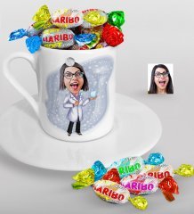 Kişiye Özel Bayan Diş Hekimi Karikatürlü Türk Kahvesi Fincanı ve Haribo Şeker Hediye Seti-1