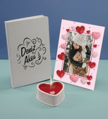 BK Gift Kişiye Özel İsimli Beyaz Defter Dekoratif Çerçeve ve Kalp Taş Obje Kokulu Mum Hediye Seti-4, Sevgiliye Hediye, Arkadaşa Hediye