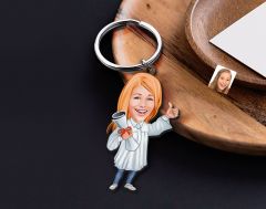 BK Gift Kişiye Özel Mezun Karikatürlü Ahşap Anahtarlık-1 Sevgiliye Hediye, Arkadaşa Hediye, Doğum Günü Hediyesi