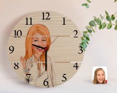 Kişiye Özel Kadın Model Karikatürlü Otantik Ahşap Palet Saat-2