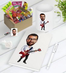 Kişiye Özel Bay Gitarist Karikatürlü Nostaljik Lezzetler Defter Kalem Kupa Hediye Seti-2