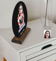 Kişiye Özel Dünyanın En İyi Annesi Karikatürlü Yuvarlak Ahşap Biblo-1