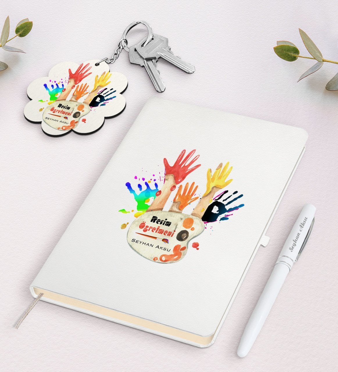 Kişiye Özel Resim Öğretmeni Beyaz Defter Kalem ve Anahtarlık Hediye Seti-3