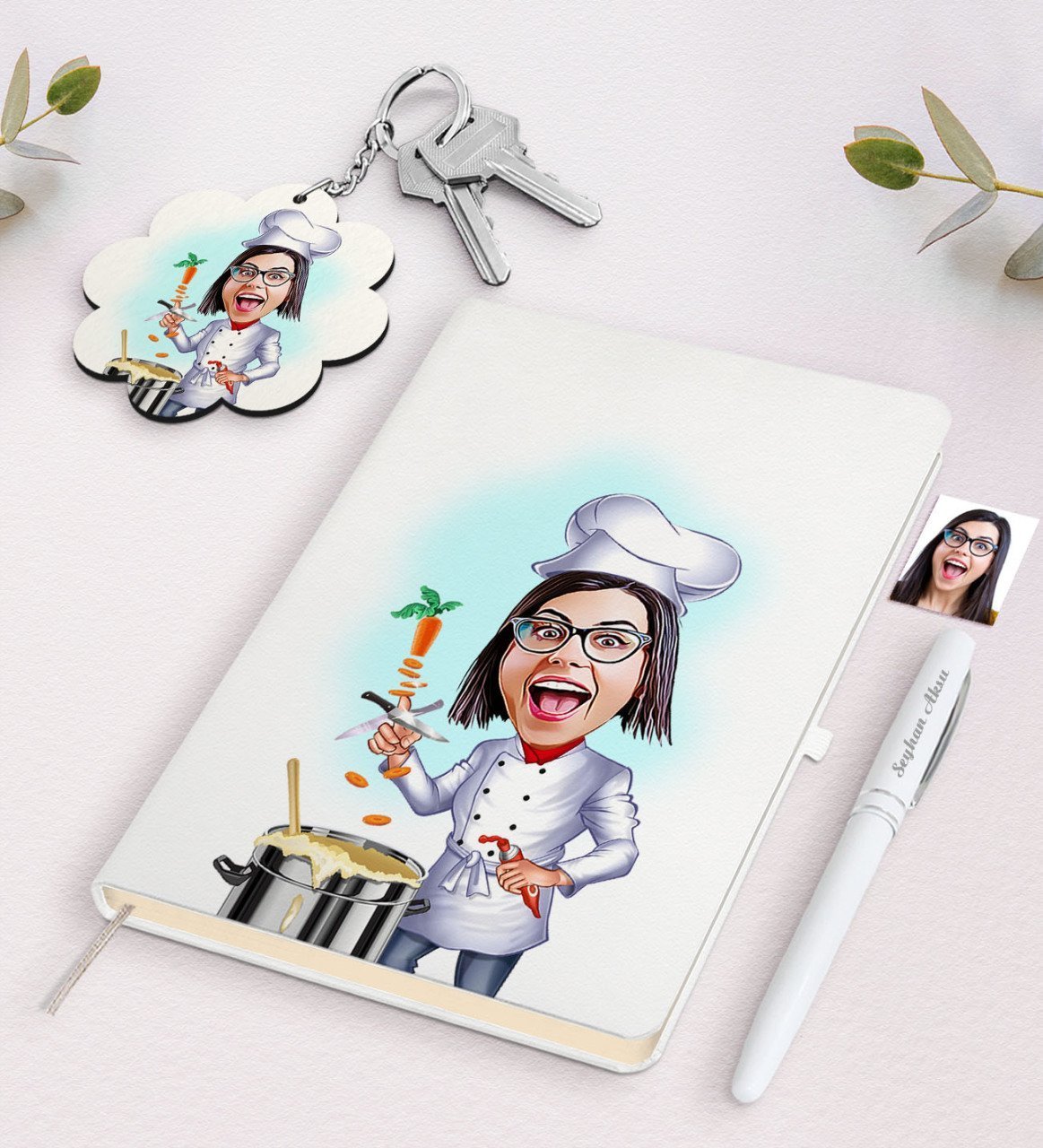 Kişiye Özel Kadın Chef Karikatürlü Beyaz Defter Kalem ve Anahtarlık Hediye Seti-1