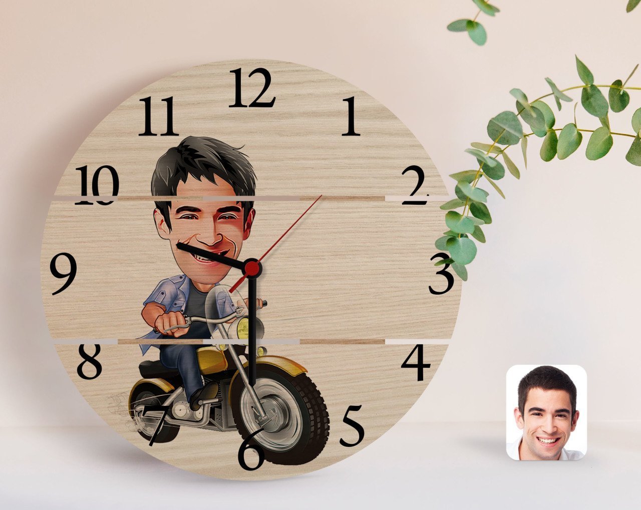 Kişiye Özel Erkek Motorcu Karikatürlü Otantik Ahşap Palet Saat-1