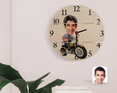 Kişiye Özel Erkek Motorcu Karikatürlü Otantik Ahşap Palet Saat-1