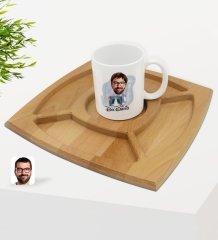 Kişiye Özel Erkek Radyolojist Karikatürlü Beyaz Kupa ve Doğal Masif Ahşap 4 Bölmeli Sunum Tabağı Çerezlik Hediye Seti-1