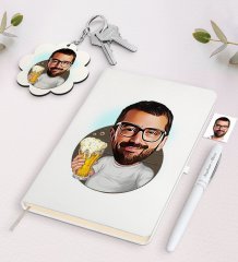 Kişiye Özel Erkek Şerefe Karikatürlü Beyaz Defter Kalem ve Anahtarlık Hediye Seti