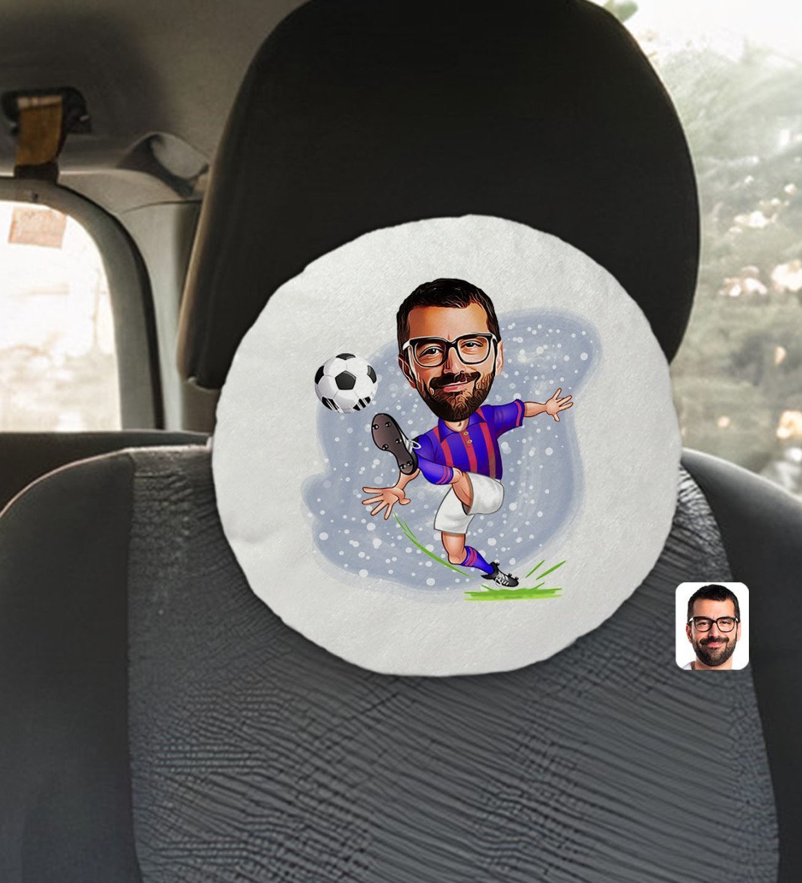 Kişiye Özel Erkek Bordo Mavi Futbolcu Karikatürlü Yuvarlak Araç Koltuk Yastığı-1