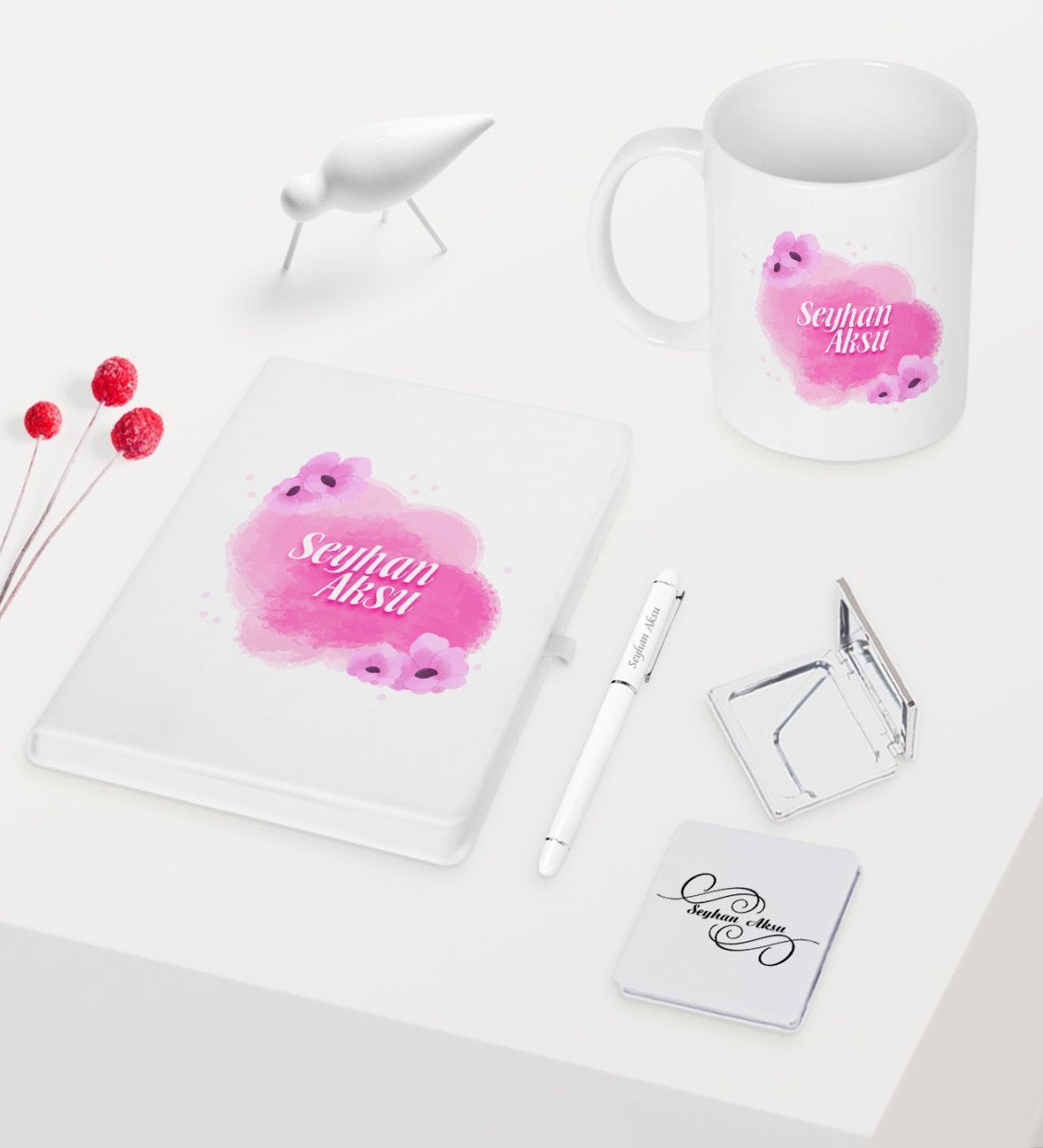 Kadınlar Gününe Özel Beyaz Defter Kalem Kupa Ayna Seti - 12