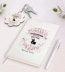 Kişiye Özel Öğretmenler Gününüz Kutlu Olsun Beyaz Defter Kalem ve Anahtarlık Hediye Seti-5