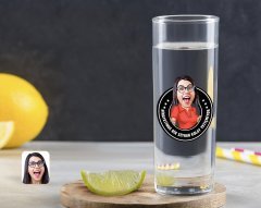 Kişiye Özel Renkli Baskılı Kadın Kolay Yetişmiyor Karikatürlü Vodka Bardağı-3