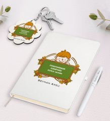 Kişiye Özel Öğretmenler Gününüz Kutlu Olsun Beyaz Defter Kalem ve Anahtarlık Hediye Seti-4