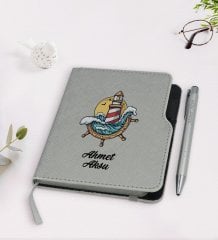Kişiye Özel Dümen Tasarımlı Gri Termo Deri Defter Kalem Seti-4