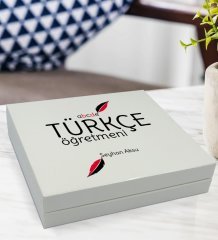 Kişiye Özel Kutuda Türkçe Öğretmeni Tasarımlı 16'lı Madlen Çikolata Hediye Seti-2