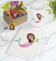 Kişiye Özel Deniz Kızı Karikatürlü Nostaljik Lezzetler Defter Kalem Kupa Hediye Seti