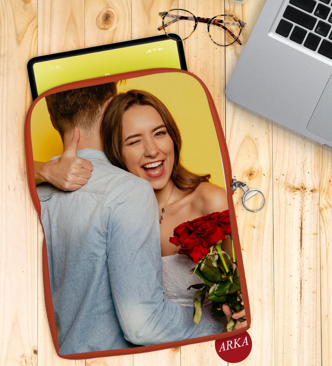Kişiye Özel Sevgililer Fotoğraflı Taşınabilir Koruyucu Tablet Kılıfı & Organizer Çanta - Turuncu-1