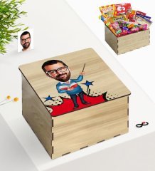 Kişiye Özel Ahşap Kutuda Bay Öğretmen Karikatürlü Nostaljik Lezzetler Hediye Seti-3