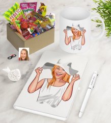 Kişiye Özel Bayan Karikatürlü Nostaljik Lezzetler Defter Kalem Kupa Hediye Seti-20