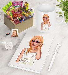 Kişiye Özel Bayan Karikatürlü Nostaljik Lezzetler Defter Kalem Kupa Hediye Seti-18