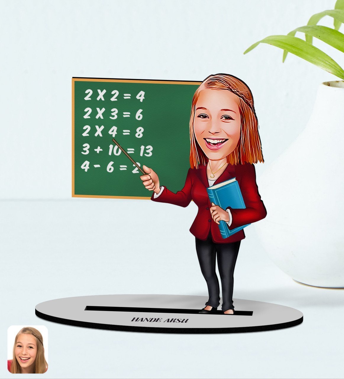 Kişiye Özel Kadın İlköğretim Matematik Öğretmeni Karikatürlü Ahşap Biblo Model-1