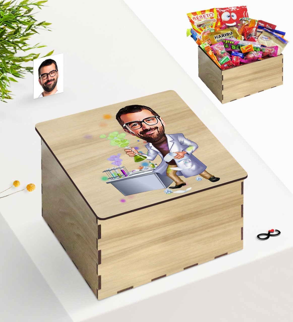 Kişiye Özel Ahşap Kutuda Bay Kimya Öğretmeni Karikatürlü Nostaljik Lezzetler Hediye Seti-2