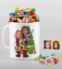 Kişiye Özel Yeni Yıl Kız Kardeşler Karikatürlü Beyaz Kupa ve Haribo Şeker Hediye Seti-2
