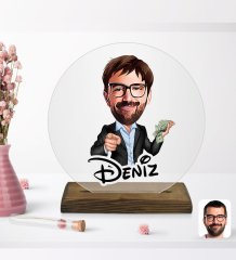 Kişiye Özel Erkek Milyoner Karikatürlü Yuvarlak Ahşap Standlı Biblo-1
