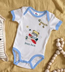 BK Kids Kişiye Özel Sevimli Pilot Tasarımlı Mavi Bebek Body Zıbın ve Erkek Bebek İğnesi Hediye Seti-1