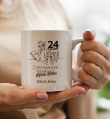 BK Gift Kişiye Özel Öğretmenler Günü Tasarımlı Beyaz Kupa Yastık ve İsimli Papatya Kolye Hediye Seti- 15, Öğretmene Hediye, Öğretmenler Günü