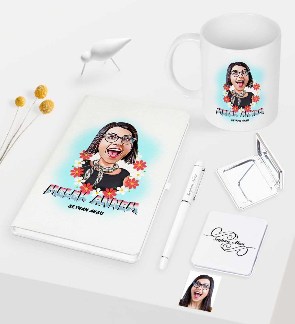 Kişiye Özel Melek Annem Karikatürlü Beyaz Defter Kalem Kupa Ayna Seti