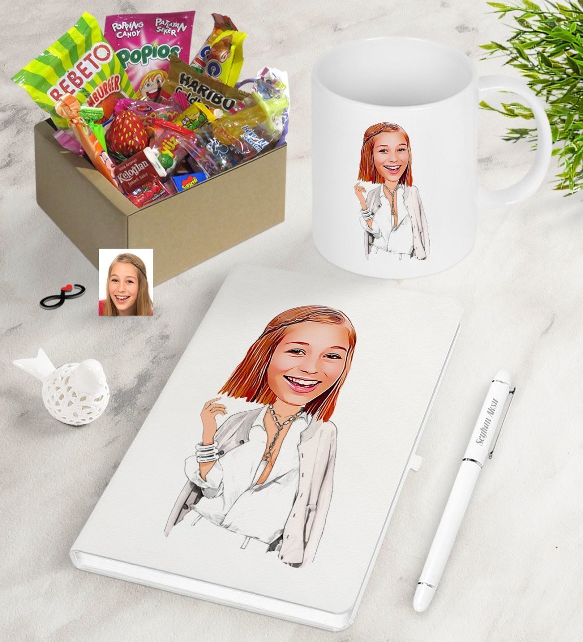 Kişiye Özel Bayan Model Karikatürlü Nostaljik Lezzetler Defter Kalem Kupa Hediye Seti