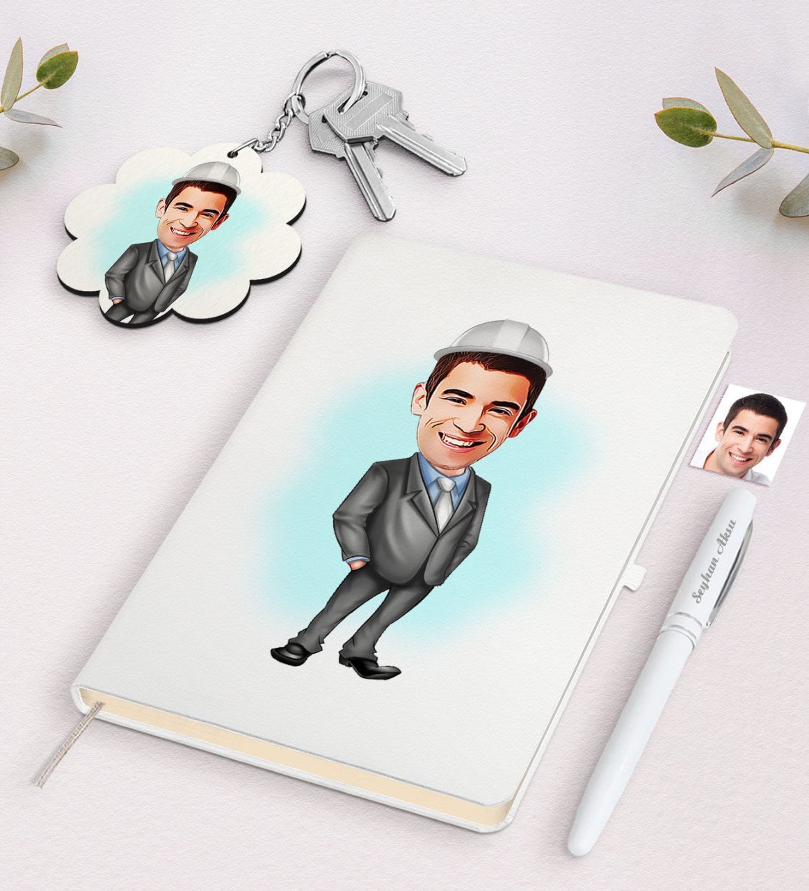 Kişiye Özel Erkek Mühendis Karikatürlü Beyaz Defter Kalem ve Anahtarlık Hediye Seti