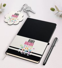 Kişiye Özel Rehber Öğretmen Siyah Defter Kalem Ve Anahtarlık Hediye Seti