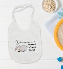 BK Kids Kişiye Özel Babaannesinin Uykucu Kuzusu Tasarımlı Bebek Body Zıbın ve Mama Önlüğü Hediye Seti - Model 1