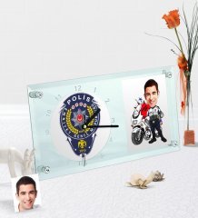 Kişiye Özel Bay Yunus Polis Karikatürlü Masaüstü Cam Saat