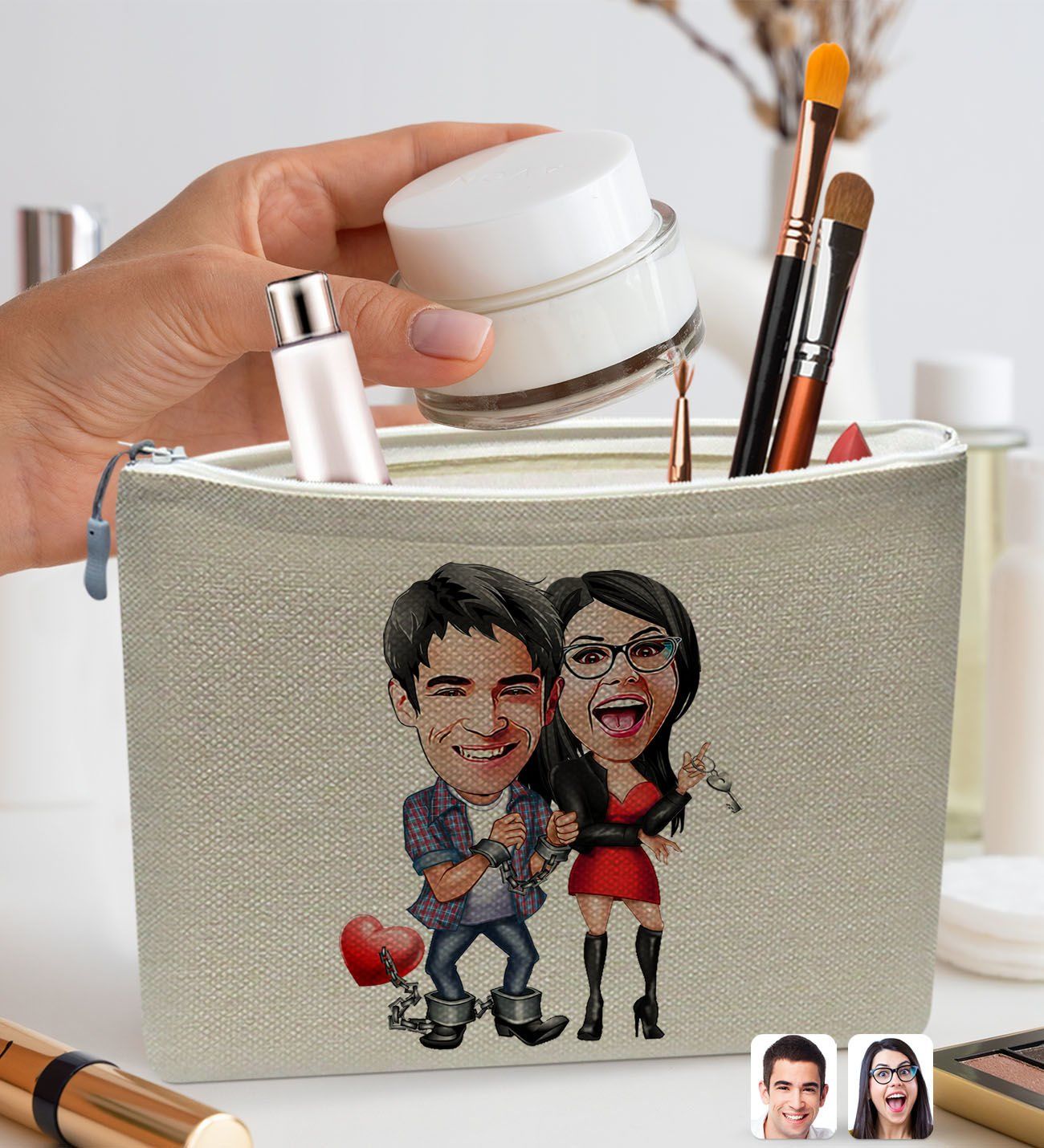 BK Gift Kişiye Özel Sevgililer Karikatürlü Keten Makyaj Çantası, Sevgiliye Hediye, Arkadaşa Hediye, Sevgililer Günü Hediyesi, Doğum Günü Hediyesi-4