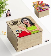 Kişiye Özel Ahşap Kutuda Bayan Kolay Yetişmiyor Karikatürlü Nostaljik Lezzetler Hediye Seti-5