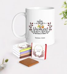 Kişiye Özel Yılın En İyi Öğretmeni Beyaz Kupa ve Çikolata Hediye Seti-2