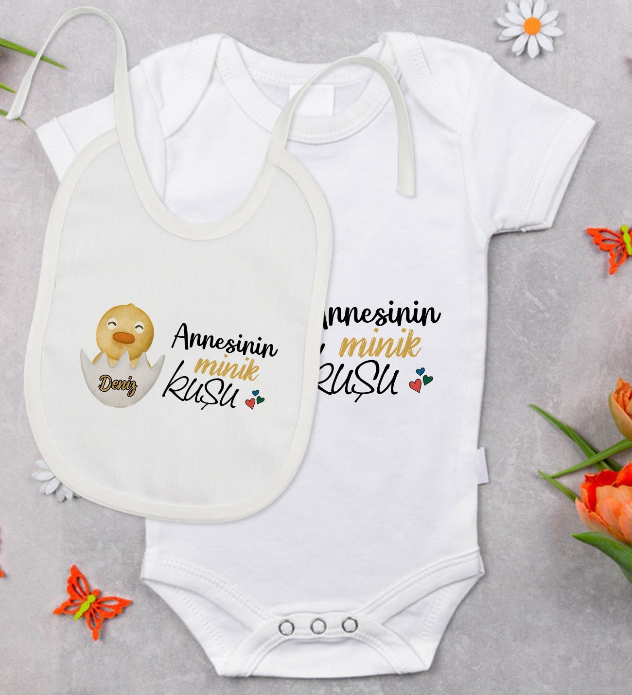 BK Kids Kişiye Özel Annesinin Minik Kuşu Tasarımlı Bebek Body Zıbın ve Mama Önlüğü Hediye Seti - Model 1