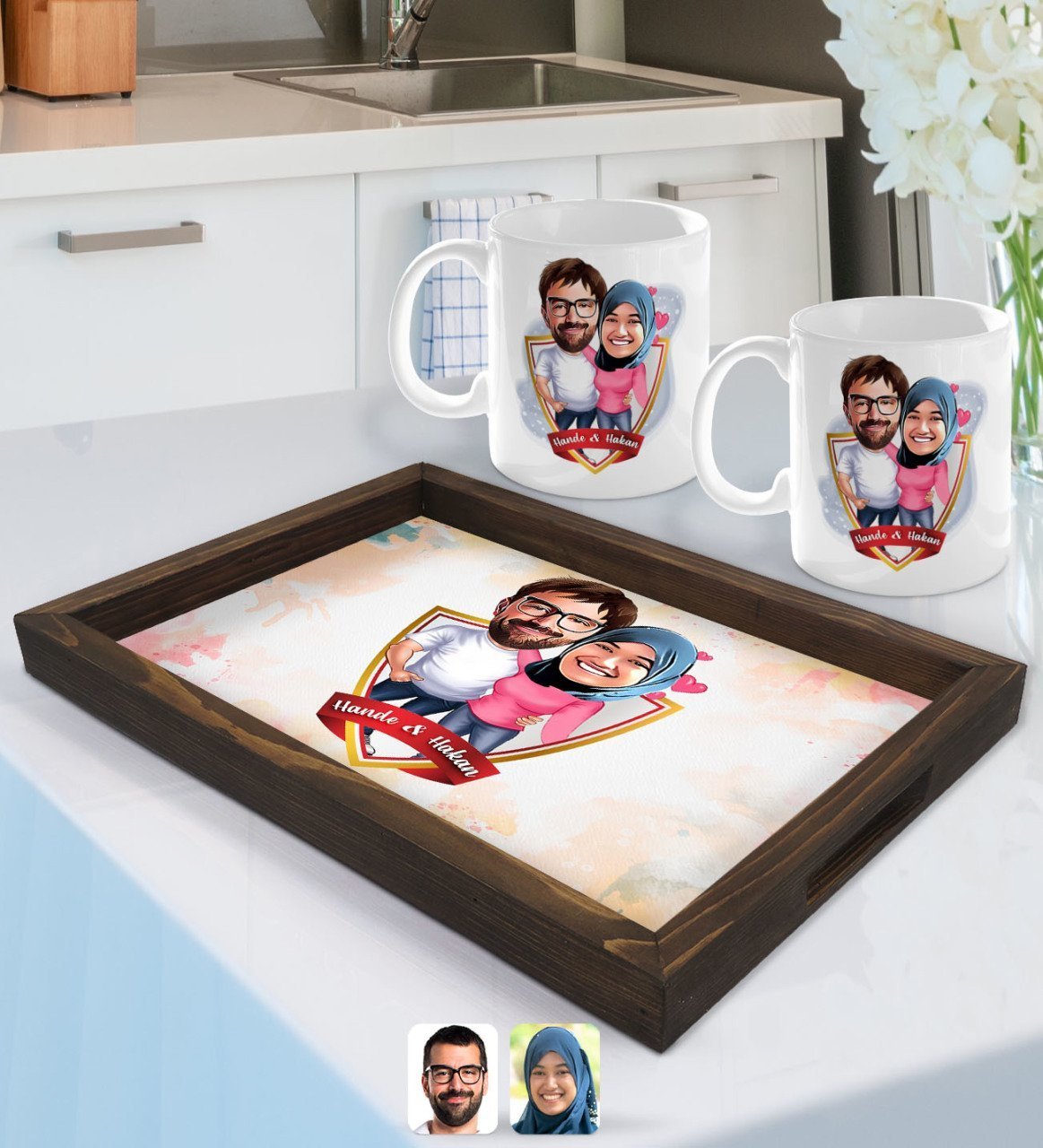 Kişiye Özel İsimli Sevgililer Karikatürlü Doğal Ahşap Tepsi ve 2’li Kupa Bardak Seti-58