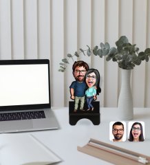 Kişiye Özel Sevgililer Karikatürlü Ahşap Biblo Telefon Standı-109