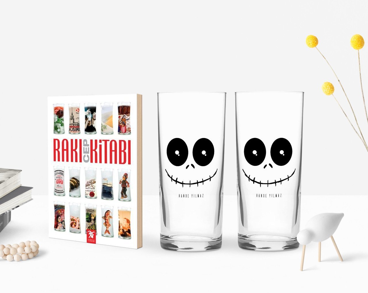 Kişiye Özel Renkli Baskılı Sevimli Korkunç Yüz Tasarımlı İkili Rakı Bardağı ve Rakı Cep Kitabı Hediye Seti-1
