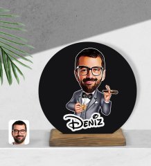 Kişiye Özel Erkek Patron Karikatürlü Yuvarlak Ahşap Biblo-3
